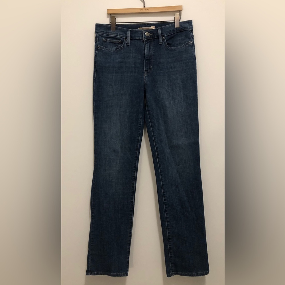 Levi’s Slimming Straight Leg Jeans